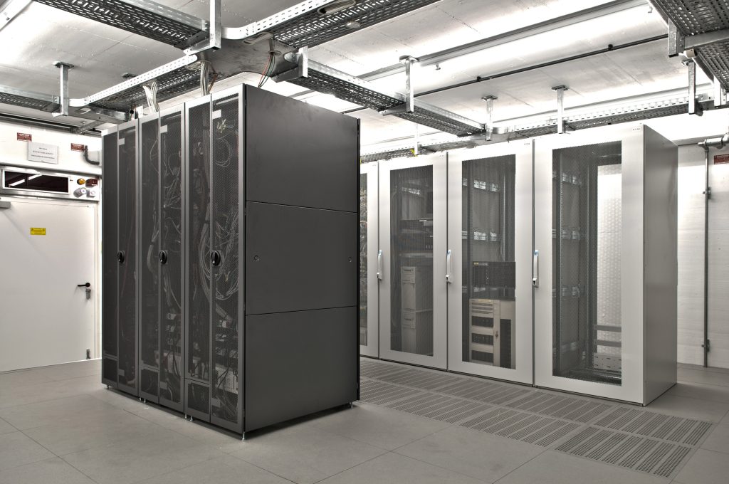 Planchers techniques pour data centre